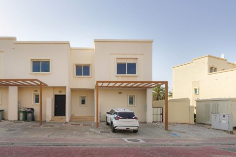 Commercial property de 4 dormitorios en Al Reef, UAE No. 79994 2