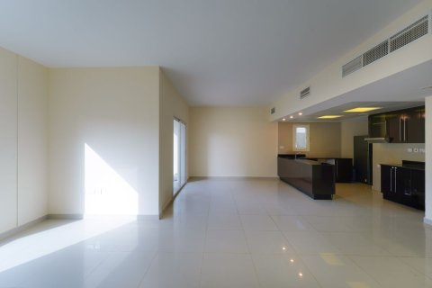 Commercial property de 4 dormitorios en Al Reef, UAE No. 79994 5