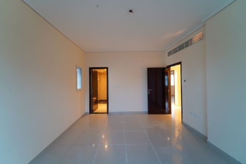 Commercial property de 4 dormitorios en Al Reef, UAE No. 79994 11