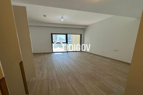 Studio Apartment in Al Satwa, UAE No. 184765 5
