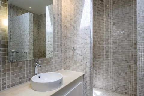 Villa de 6 dormitorios en Jasmine Leaf, UAE No. 90753 12