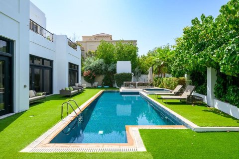 Villa de 6 dormitorios en Jasmine Leaf, UAE No. 90753 6