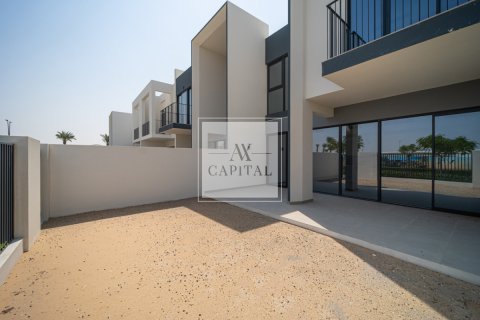 Townhouse de 3 dormitorios en The Valley, UAE No. 22759 9