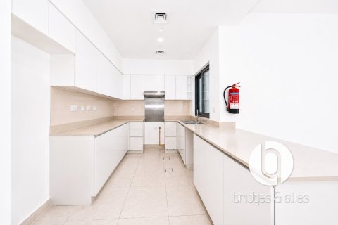 Вилла с 4 спальнями в Дубай Хилс Эстейт, ОАЭ №162821 15