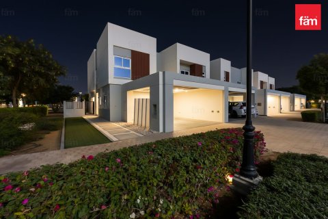 Таунхаус с 4 спальнями в Дубай, ОАЭ №141351