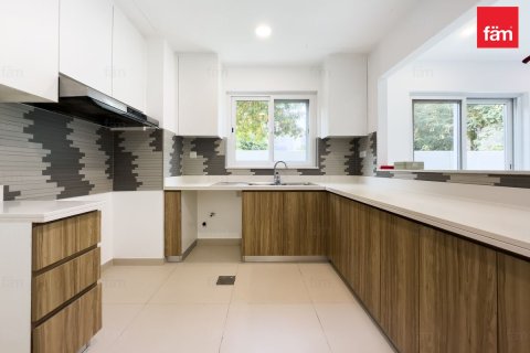 Таунхаус с 4 спальнями в Дубай, ОАЭ №141351 17