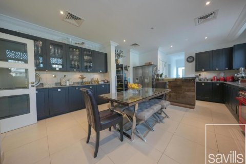 Villa de 6 dormitorios en Palm Jumeirah, UAE No. 136699 16