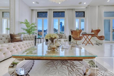 Villa de 6 dormitorios en Palm Jumeirah, UAE No. 136699 10