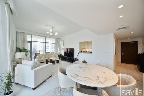 Квартира с 2 спальнями в BLVD Crescent, ОАЭ №136700 3