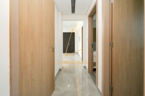 Villa de 4 dormitorios en Murooj Al Furjan, UAE No. 169010 18