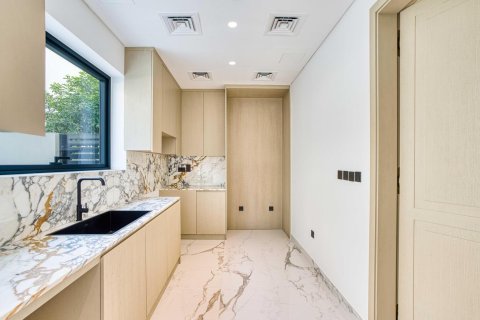 Villa de 5 dormitorios No. 123660 22