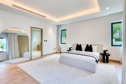 Villa de 5 dormitorios No. 123660 14