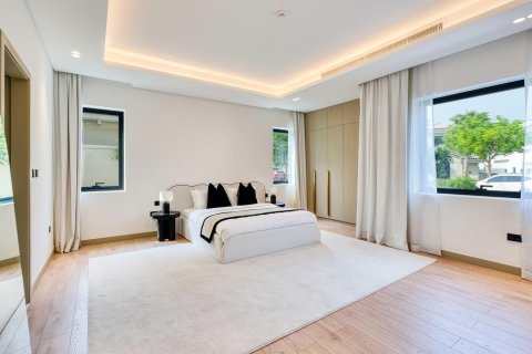 Villa de 5 dormitorios No. 123660 13