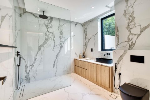 Villa de 5 dormitorios No. 123660 21