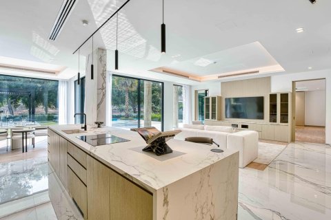 Villa de 5 dormitorios No. 123660 5