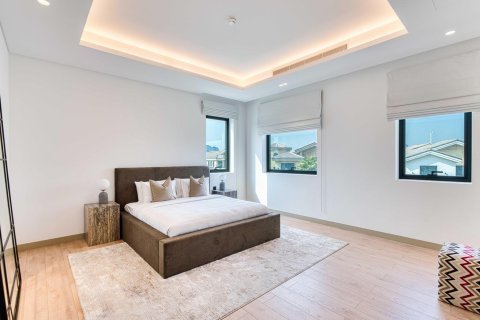 Villa de 5 dormitorios No. 123660 20