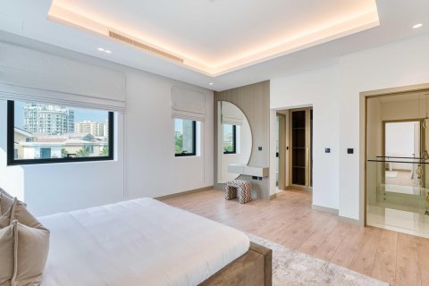 Villa de 5 dormitorios No. 123660 18