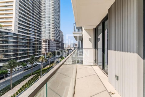 Квартира с 1 спальней в EMAAR Beachfront, ОАЭ №189743