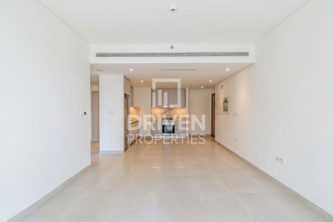 Квартира с 1 спальней в EMAAR Beachfront, ОАЭ №189743 6