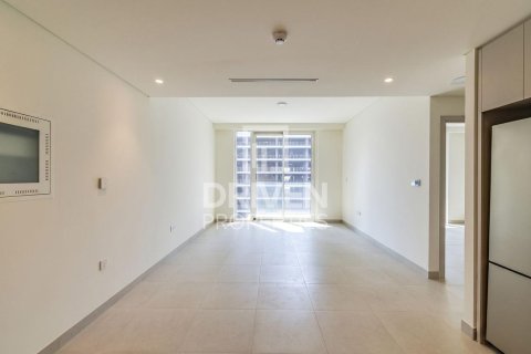 Квартира с 1 спальней в EMAAR Beachfront, ОАЭ №189743 5
