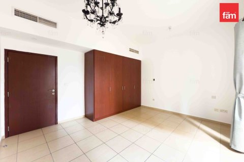 Appartement de 2 chambres à Dubai, UAE No. 140273 7