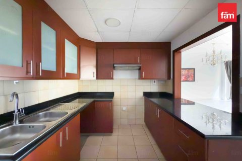 Appartement de 2 chambres à Dubai, UAE No. 140273 10