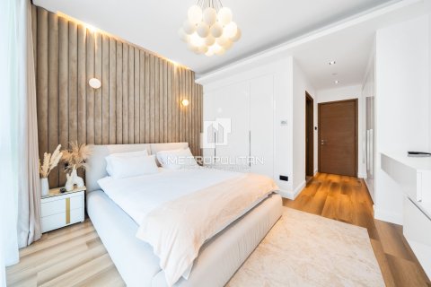 Квартира с 3 спальнями №128975 13