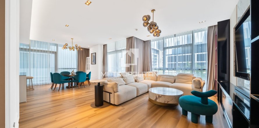 Квартира с 3 спальнями №128975