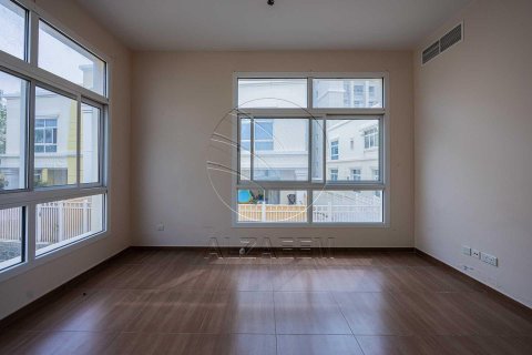 Villa de 4 chambres à Khalifa City, UAE No. 90149 19