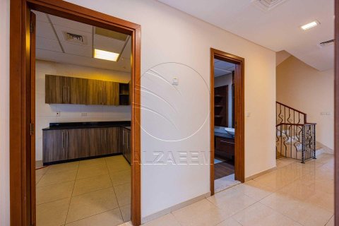 Villa de 4 chambres à Khalifa City, UAE No. 90149 12