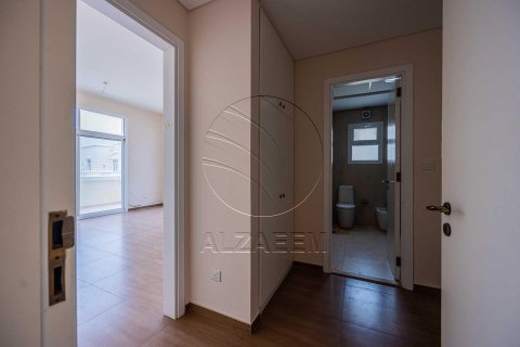 Villa de 4 chambres à Khalifa City, UAE No. 90149 4
