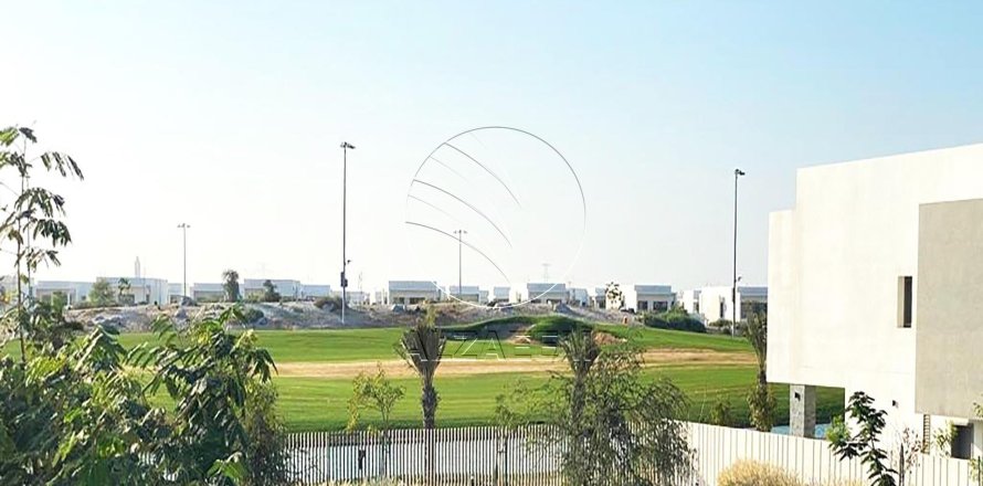 Villa de 4 dormitorios en Yas Acres, UAE No. 90139