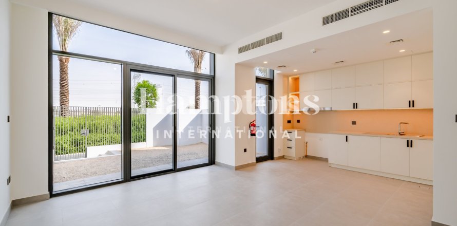 Villa de 3 chambres à Ruba, UAE No. 162885