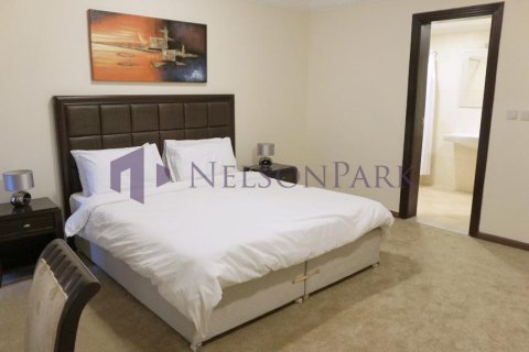 3 bedrooms Apartment in Doha, Qatar No. 60920 5