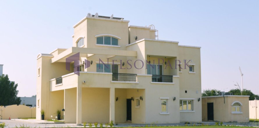 4 bedrooms Villa in Doha, Qatar No. 60921