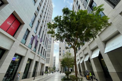 3 bedrooms Apartment in Doha, Qatar No. 58451 1