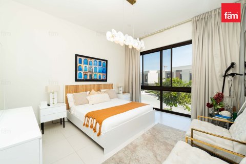 3 bedrooms Villa in Dubai, UAE No. 164906 12