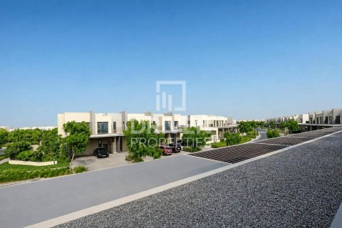 Villa de 4 chambres à EMAAR South, UAE No. 207518 20
