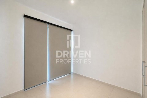Villa de 4 chambres à EMAAR South, UAE No. 207518 8