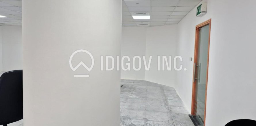 93m² Building in Dubai Media City, UAE No. 87811