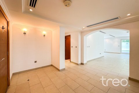 3 غرف نوم فيلا في Jumeirah Park, الإمارات العربية المتحدة رقم 173507 3