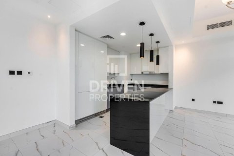 Townhouse de 4 dormitorios en District 11, UAE No. 190318 5