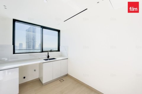 Квартира с 2 спальнями в Дубай, ОАЭ №145270 21