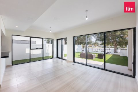 4 bedrooms Townhouse in Dubai, UAE No. 149301