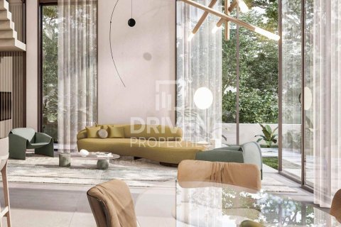 Villa de 3 dormitorios en Nad Al Sheba 1, UAE No. 85084 2
