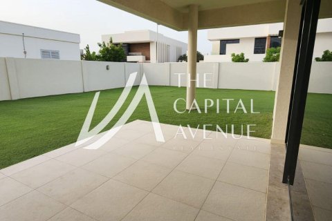 Villa de 5 dormitorios en  Yas Island, UAE No. 185615 24