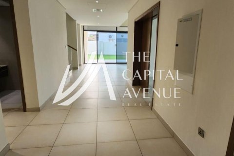 Villa de 5 dormitorios en  Yas Island, UAE No. 185615 8