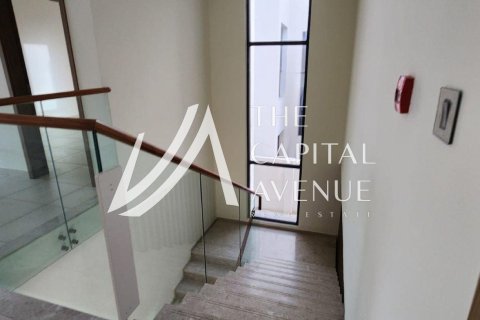 Villa de 5 dormitorios en  Yas Island, UAE No. 185615 10