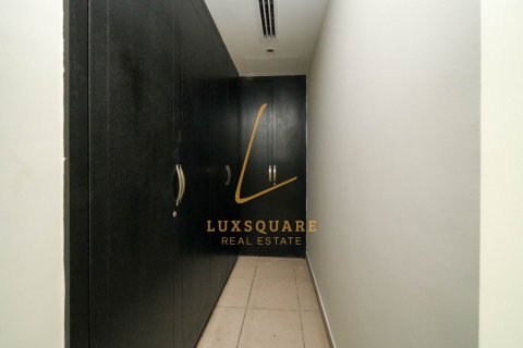 Villa de 4 dormitorios en Jumeirah Park, UAE No. 150296 15