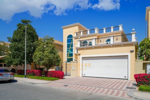 Villa de 4 dormitorios en Jumeirah Park, UAE No. 150296 27